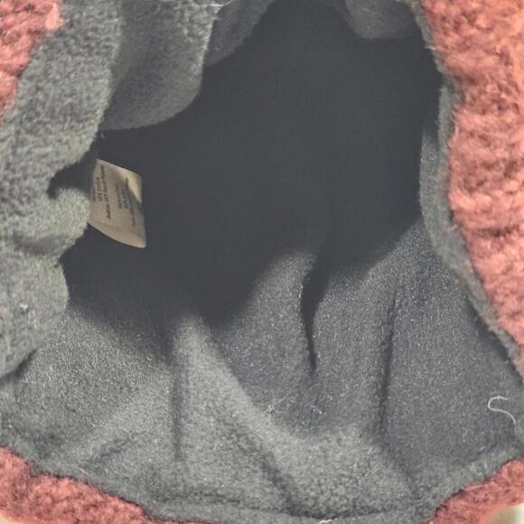 Turtle Fur Pom Pom Fleece Lined Knit Beanie Women’s One Size - Picture 5 of 6